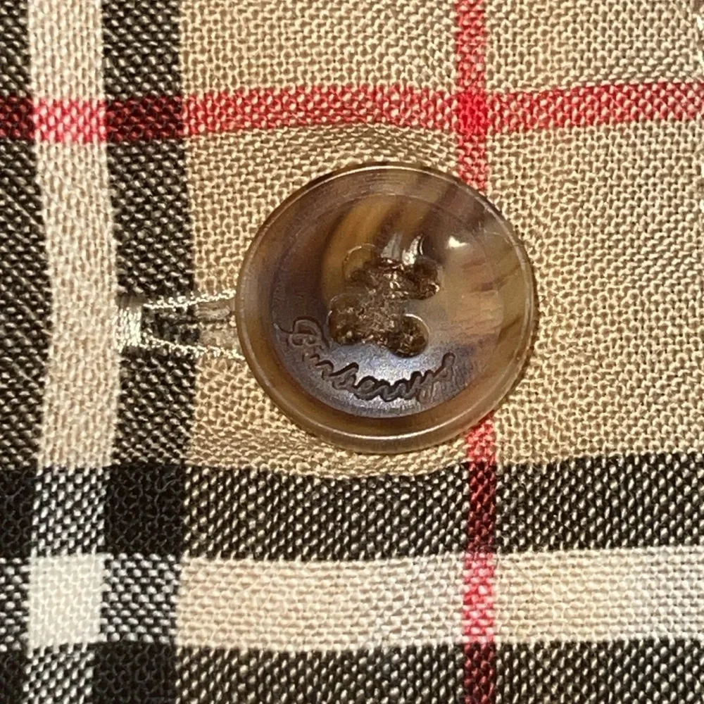 Preloved Burberry shirt with 1 pocket excellent condition size 15 22” wide - Picture 10 of 12